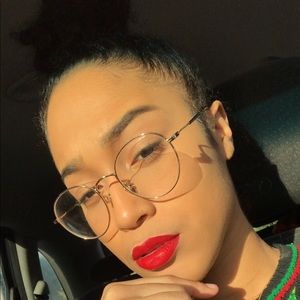 Meet your Posher, Diamonde